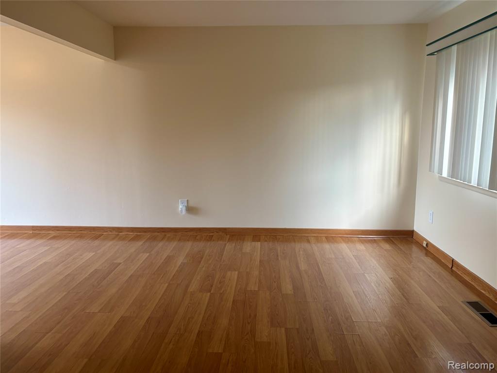 29248 Manchester Street, Westland, MI — Photo 5