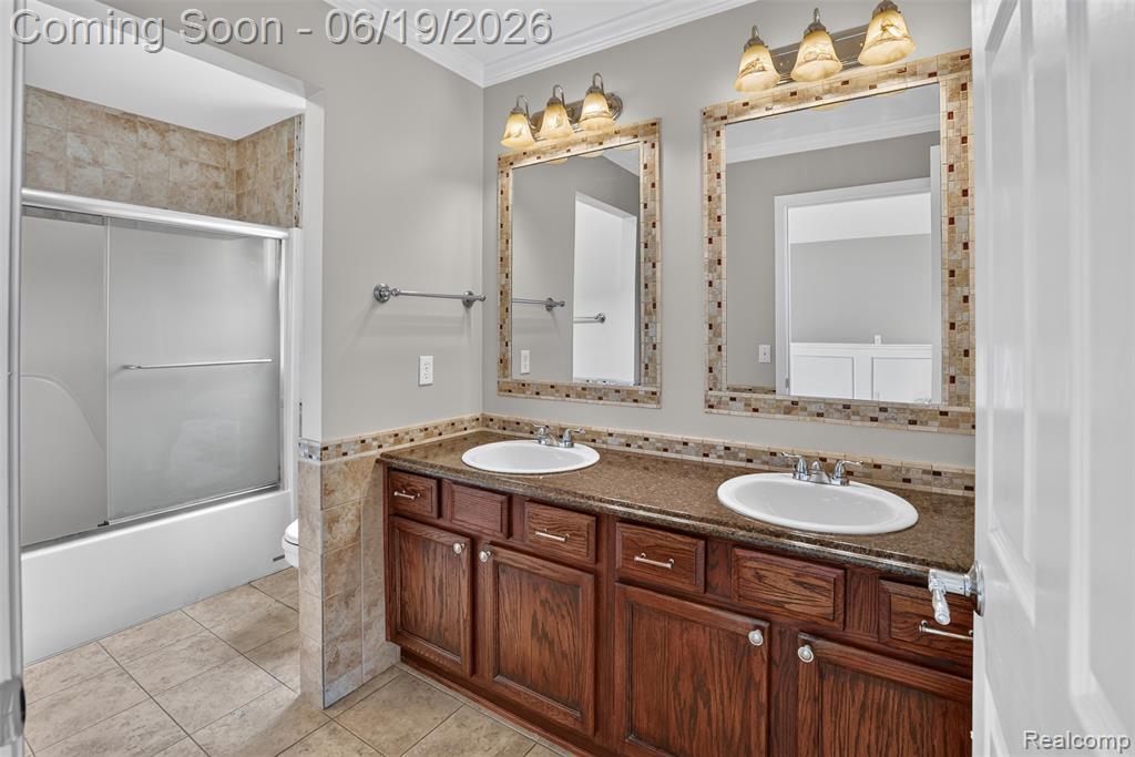 5001 Meadow Crest Circle, Holly, MI 48442 — Photo 24