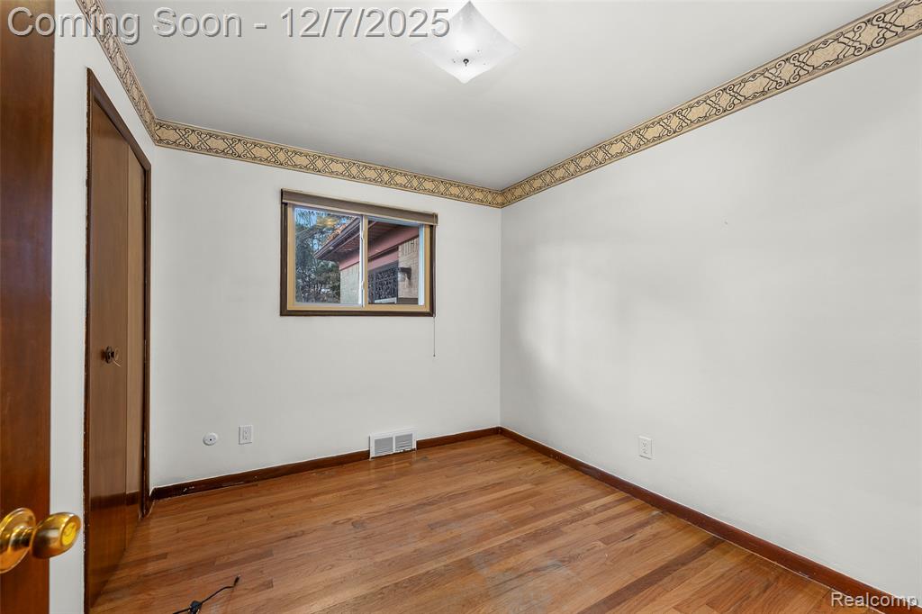 8718 Binney Drive, Warren, MI 48093 — Photo 14