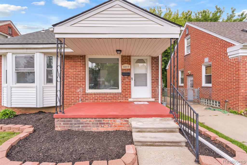 10015 Marion, Redford, MI 48239 — Photo 5