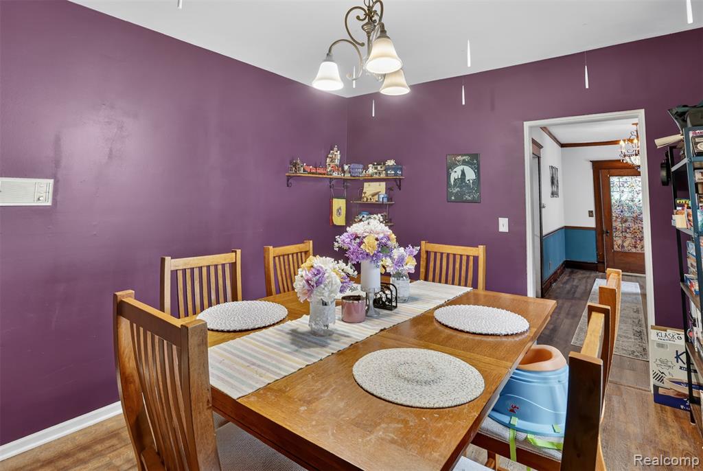 647 N Washington Street, Owosso, MI 48867 — Photo 5