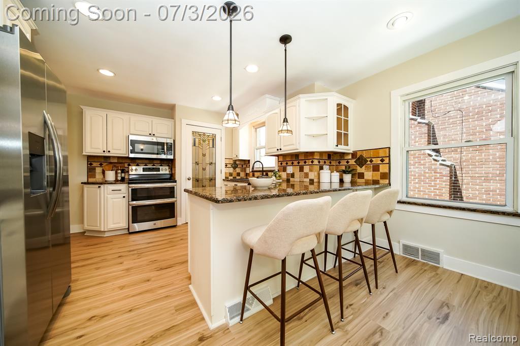 8076 Winona Avenue, Allen Park, MI 48101 — Photo 12