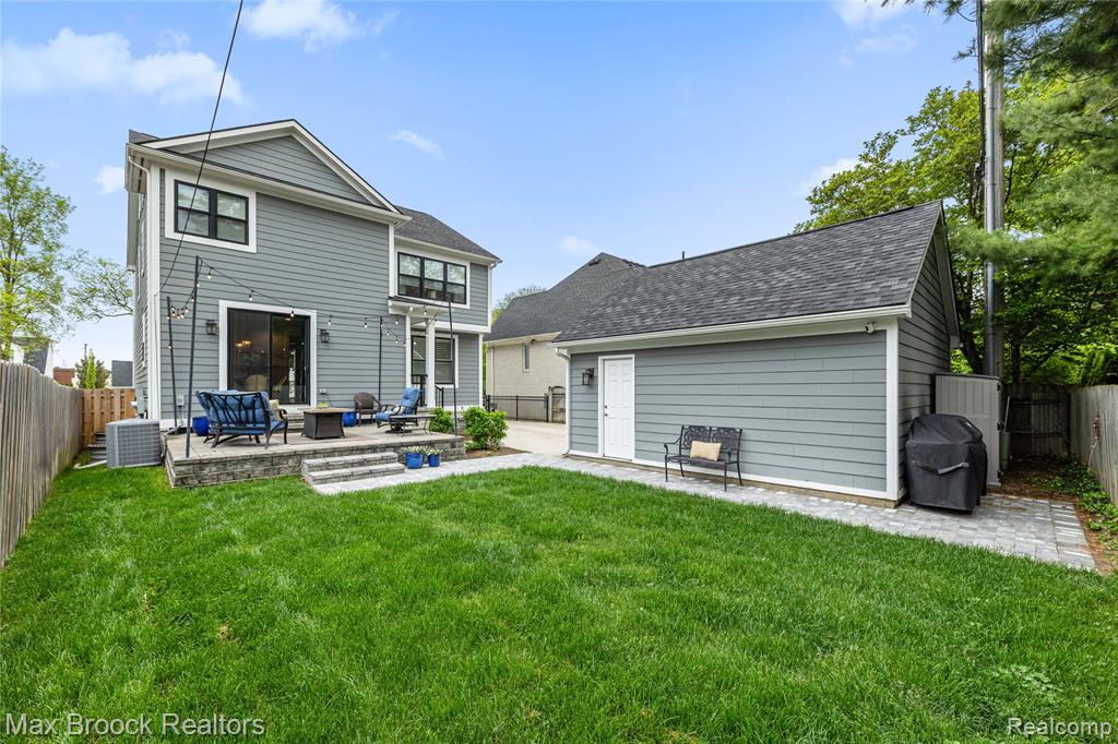 893 HAZEL Street, Birmingham, MI 48009 — Photo 31