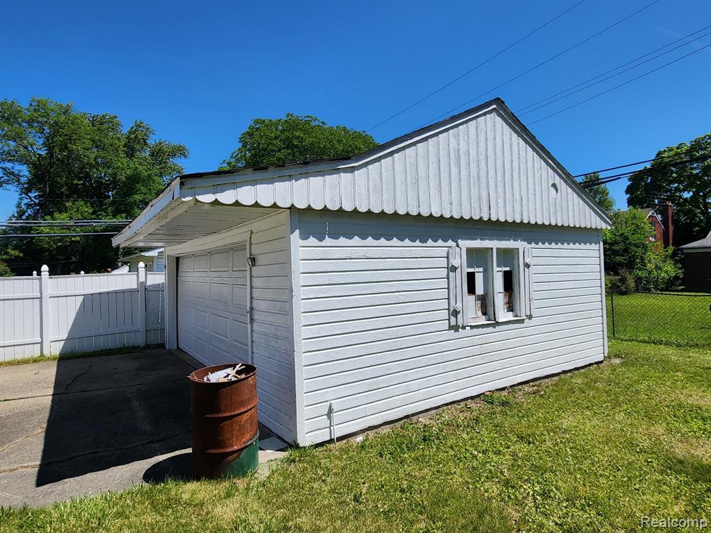 9262 Piedmont Street, Detroit, MI 48228 — Photo 7