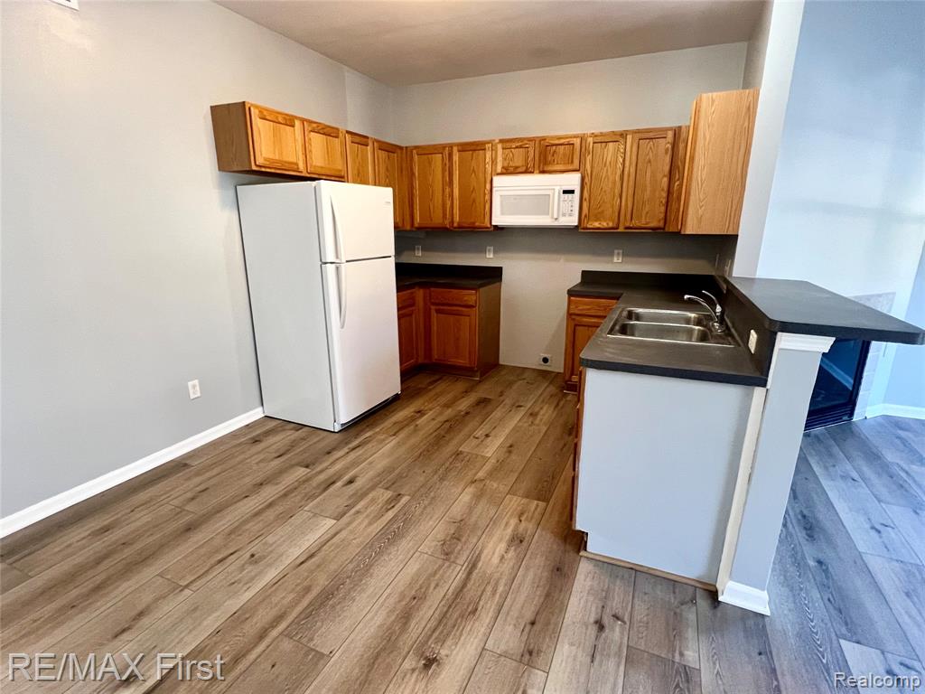 43203 Strand, Sterling Heights, MI 48313 — Photo 7