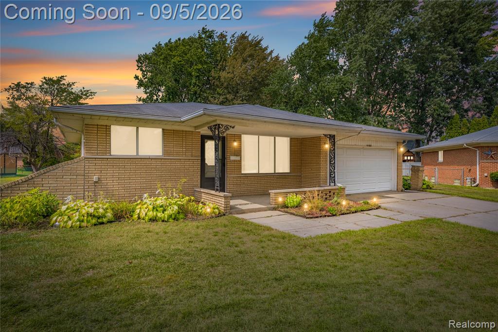 14707 HOWELL Court, Sterling Heights, MI 48312
