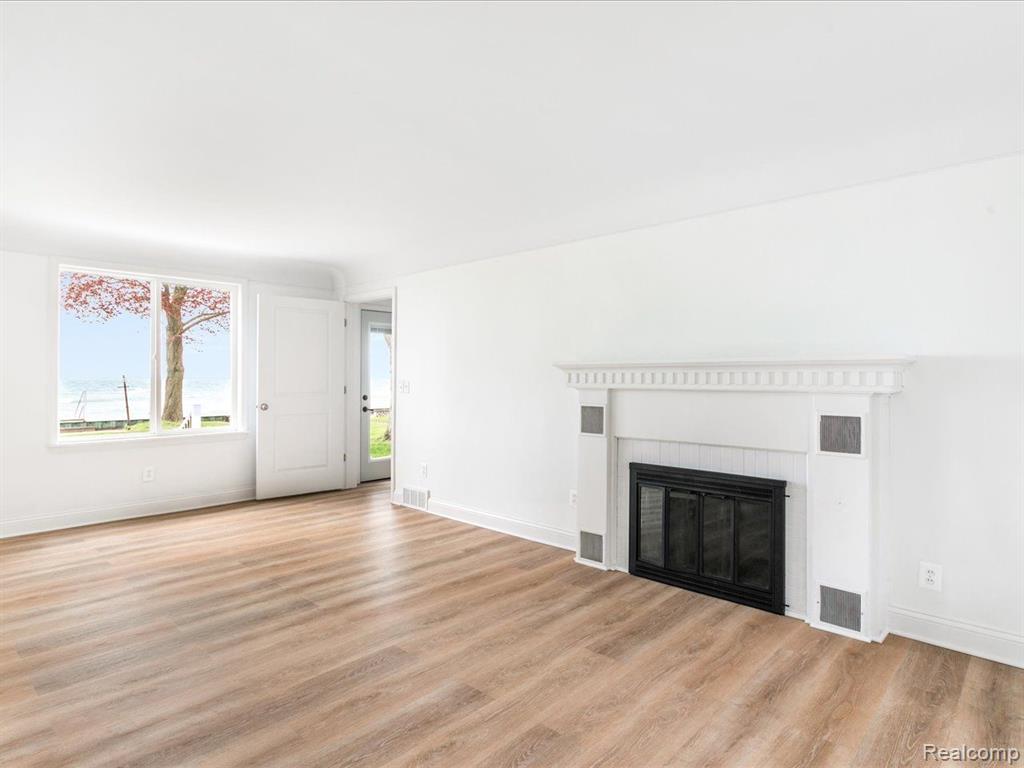 5444 LAKESHORE Road, Fort Gratiot, MI 48059 — Photo 14