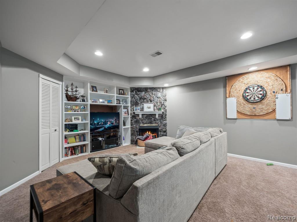 8897 MORNING MIST Drive, Clarkston, MI 48348 — Photo 41