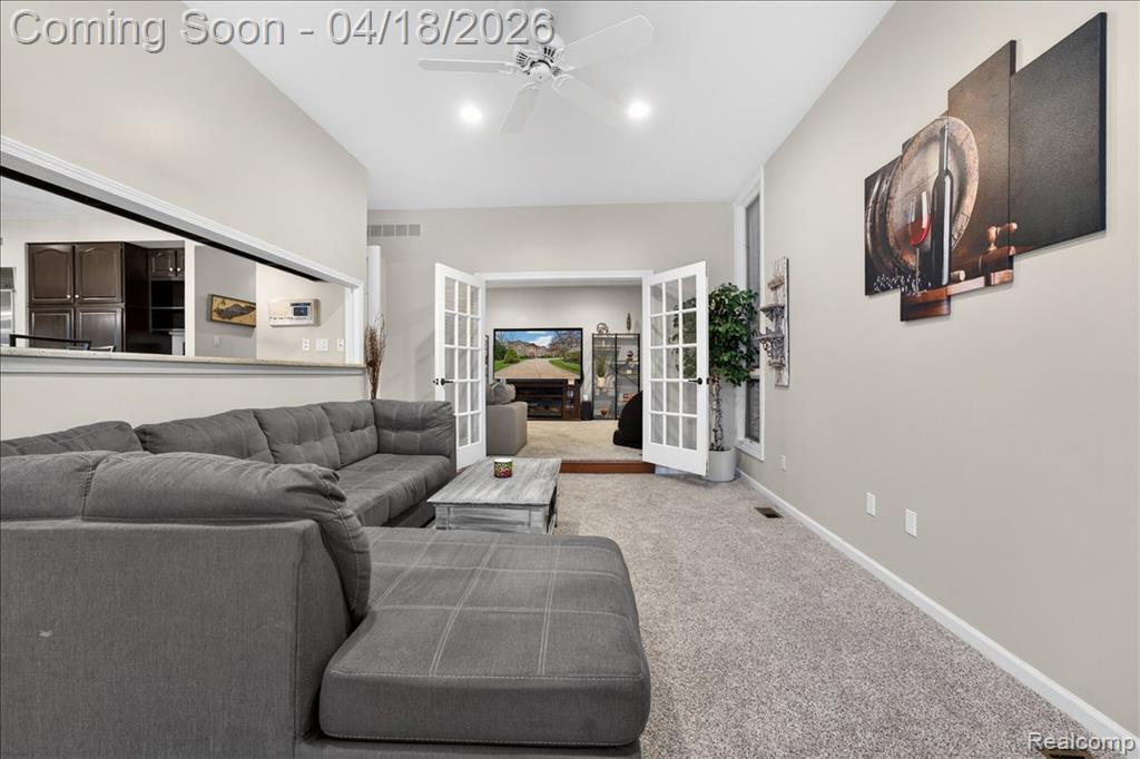 8657 Marquette Drive, Grosse Ile, MI 48138 — Photo 13
