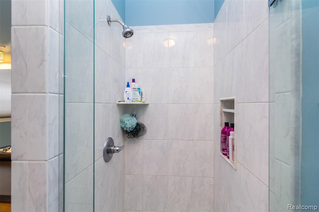 50413 Monroe Street, Canton, MI 48188 — Photo 28