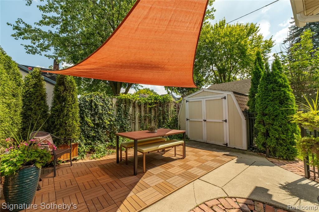416 Beal Street, Northville, MI 48167 — Photo 2