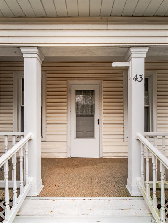 43 N GLASPIE Street, Oxford, MI 48371 — Photo 2