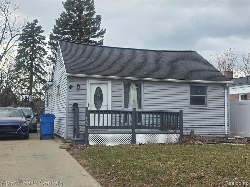 6165 Nightingale Street, Dearborn Heights, MI 48127 — front exterior