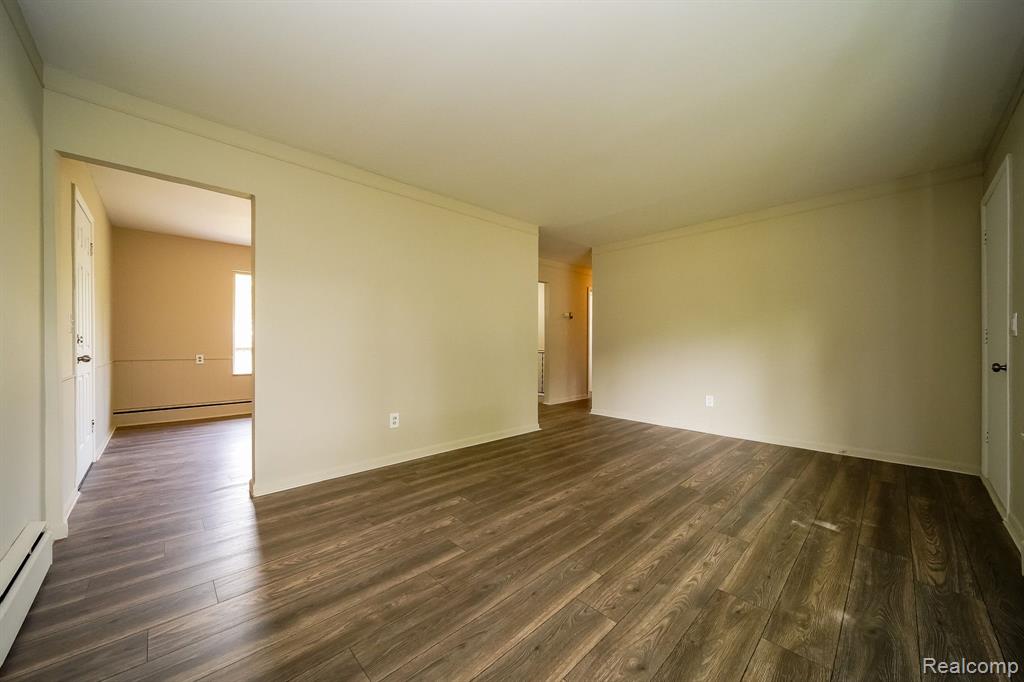 46269 HULING Street, Shelby Twp, MI 48317 — Photo 18