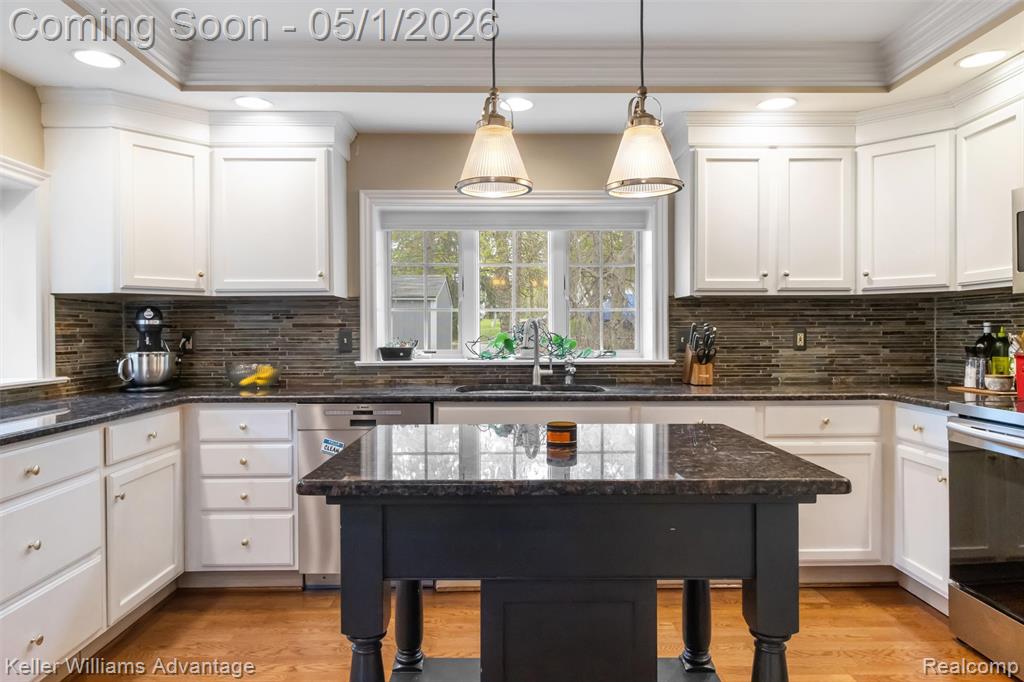 2630 Warner Drive, West Bloomfield, MI 48324 — Photo 3