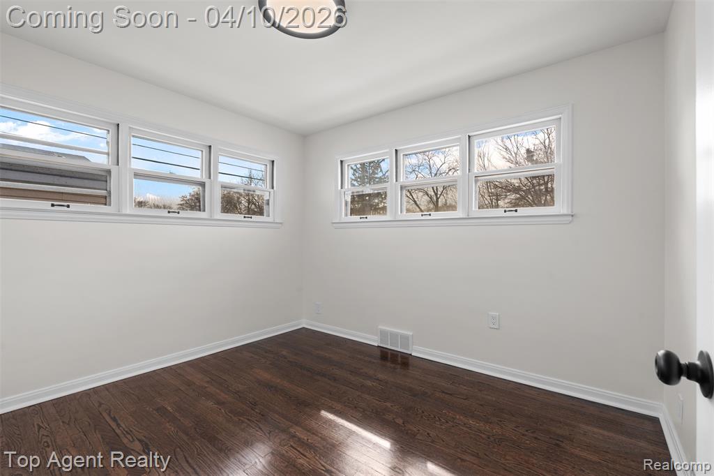 12751 Oak Park Boulevard, Oak Park, MI 48237 — Photo 22