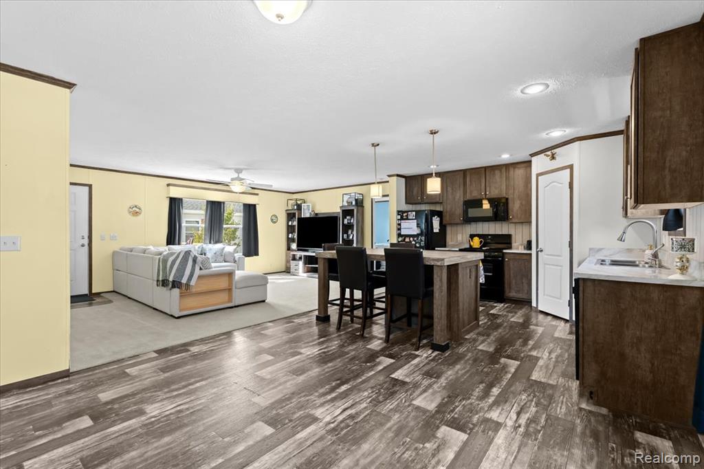 1222 Heather Court, Grass Lake, MI 49240 — Photo 13