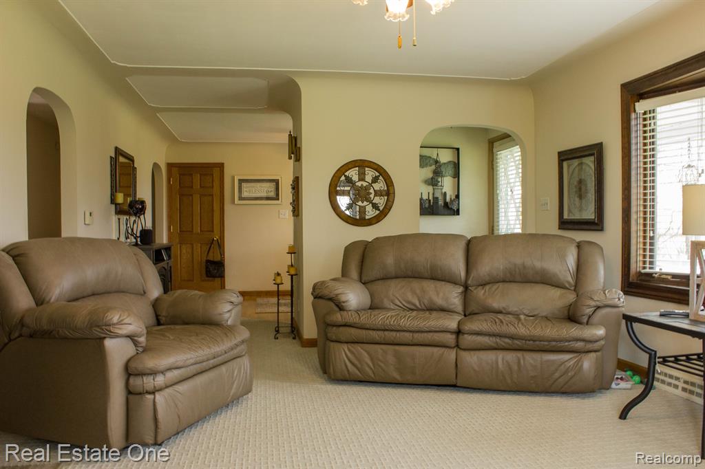 6711 KUTTSHILL Drive NE, Rockford, MI 49341 — Photo 20