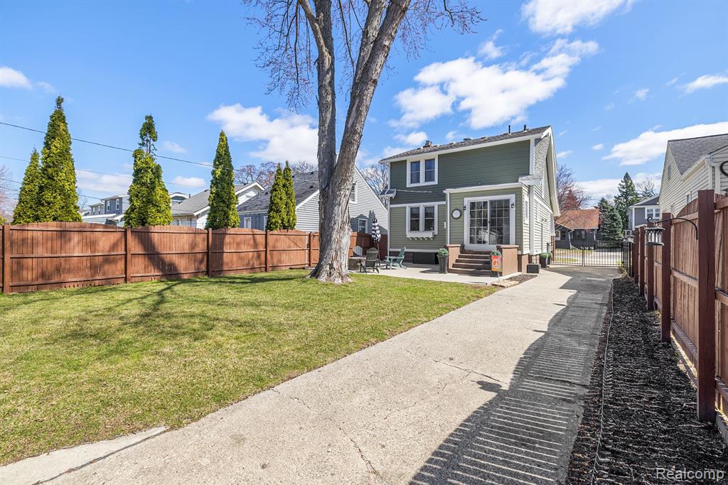 714 S Rembrandt Avenue, Royal Oak, MI 48067 — Photo 37
