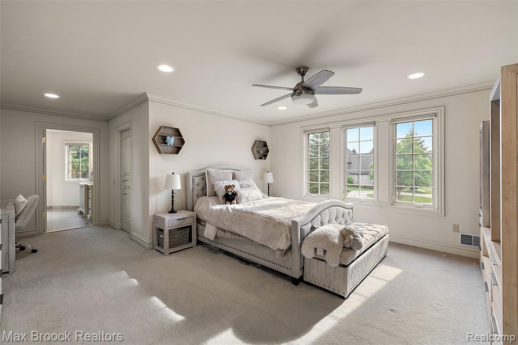 7428 Foxburg Court, Clarkston, MI, 48348