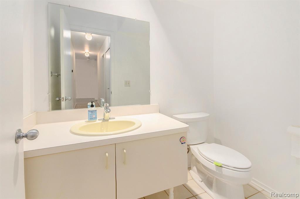 4243 Breckenridge Drive, West Bloomfield, MI — Photo 14