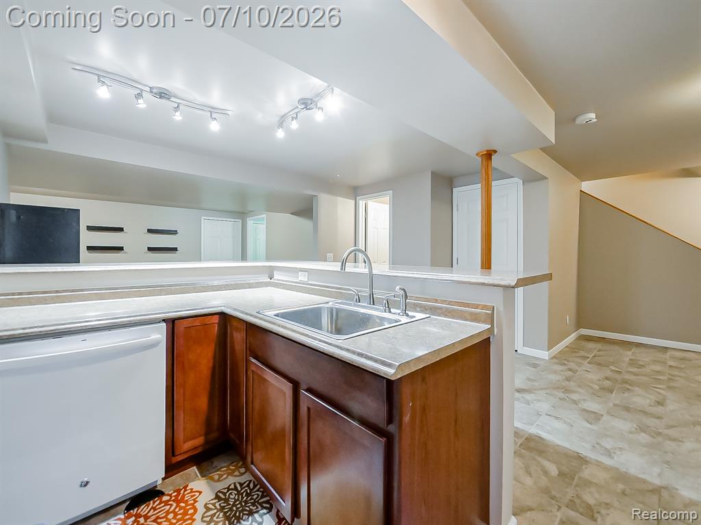 57492 Hawthorn Drive, Washington, MI — Photo 29
