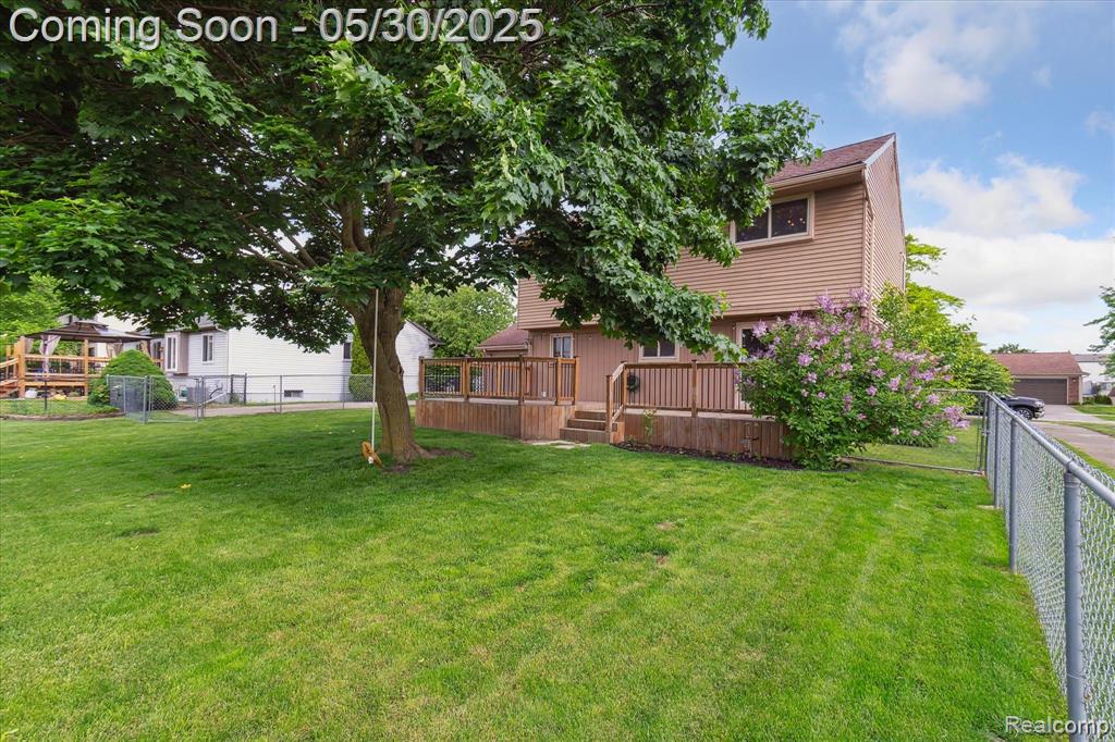 45127 Fair Oaks Drive, Canton, MI 48187 — Photo 43