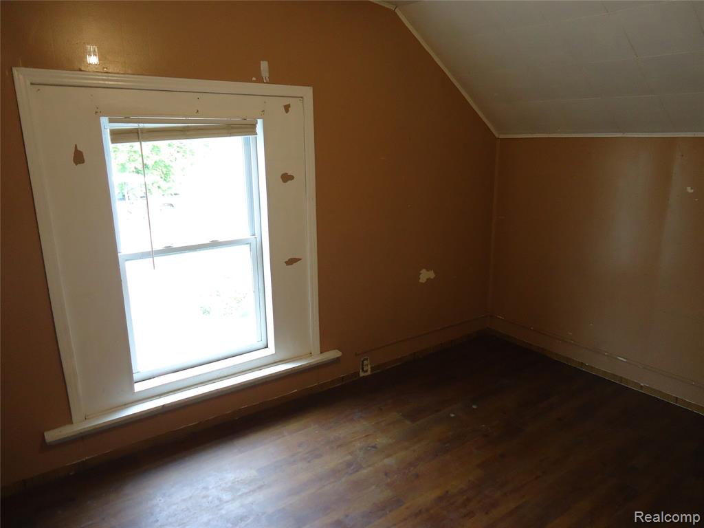 304 Williamette Avenue, Alma, MI 48801 — Photo 7