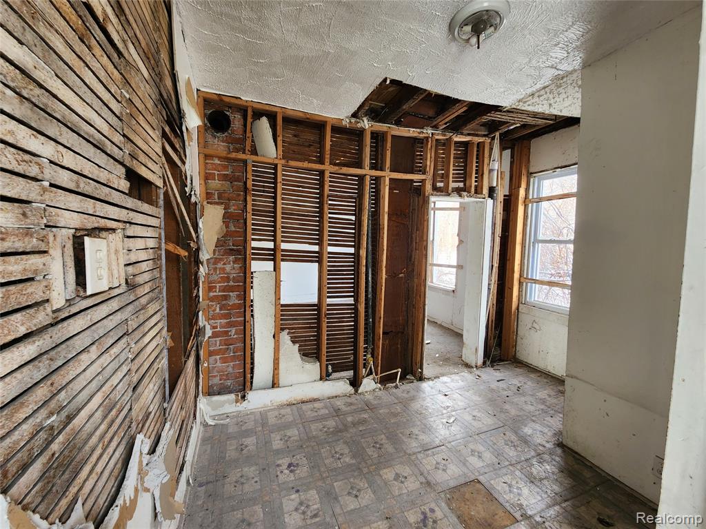 2660 Wreford Street, Detroit, MI, 48208