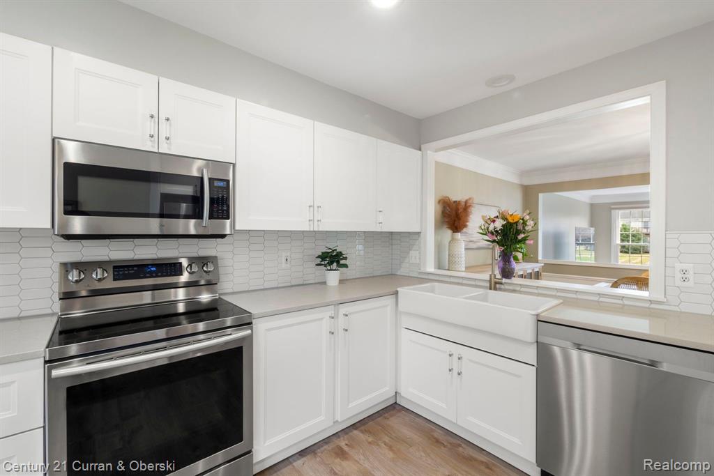 39793 EAGLE TRACE Drive, Northville, MI 48168 — Photo 18