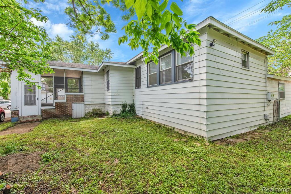 304 EMMET Street, Ypsilanti, MI 48197 — Photo 35