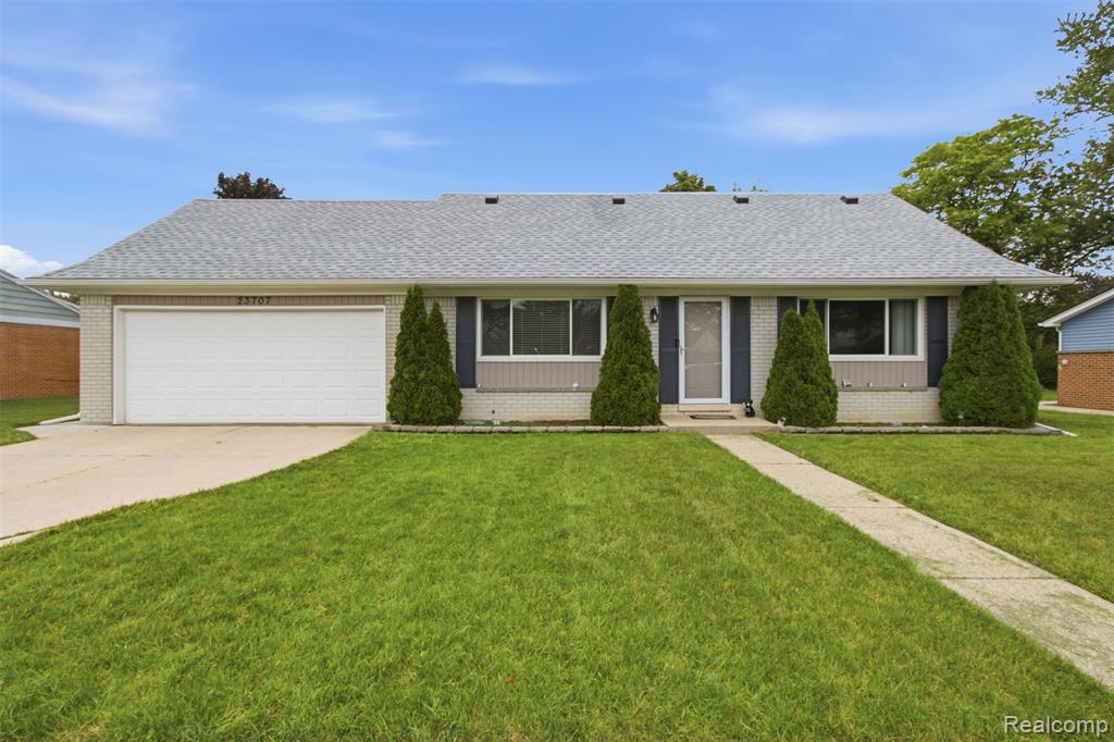 23707 Thornton Street, Clinton Twp, MI 48035