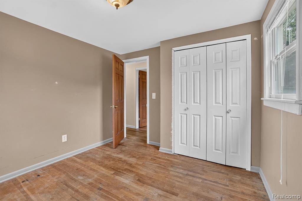 2356 Pineview Court, Flushing, MI 48433 — Photo 31