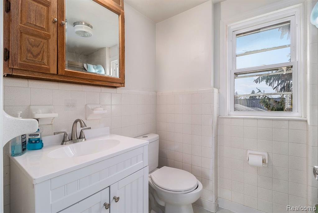 862 6TH Street, Wyandotte, MI 48192 — Photo 7
