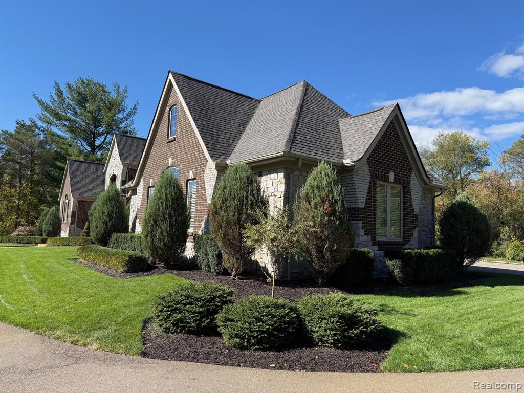 8146 Cotswold Lane, Clawson, MI 48348 — Photo 4