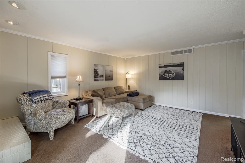 4083 Ledgestone Drive, Waterford, MI 48329 — Photo 27