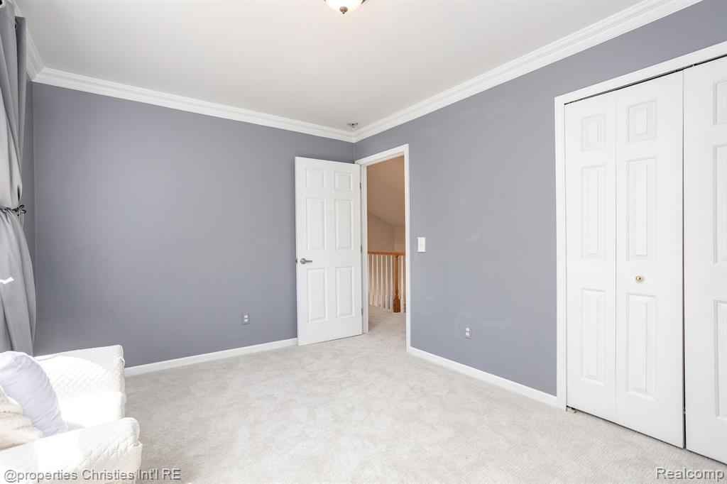 45571 IRVINE Drive, Novi, MI — Photo 37