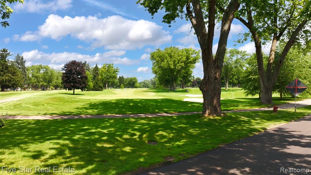 8931 Edgewood Park Drive, Commerce Twp, MI 48382 — Photo 72