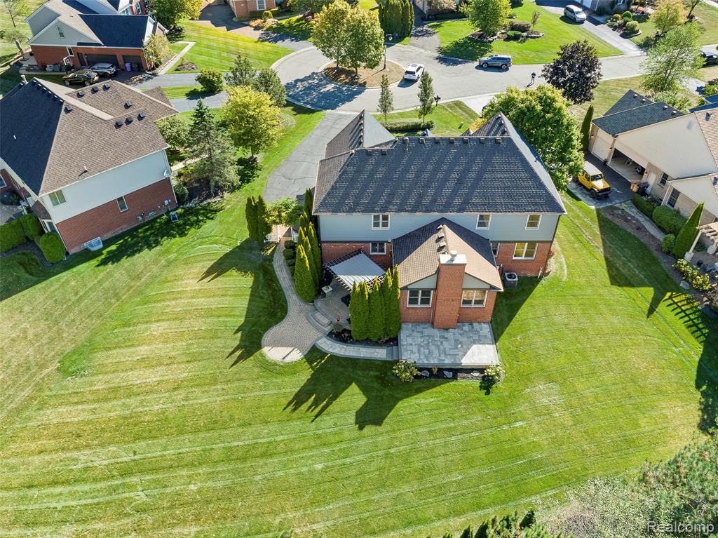 4476 Woodcliff Court, Rochester, MI 48306 — Photo 61