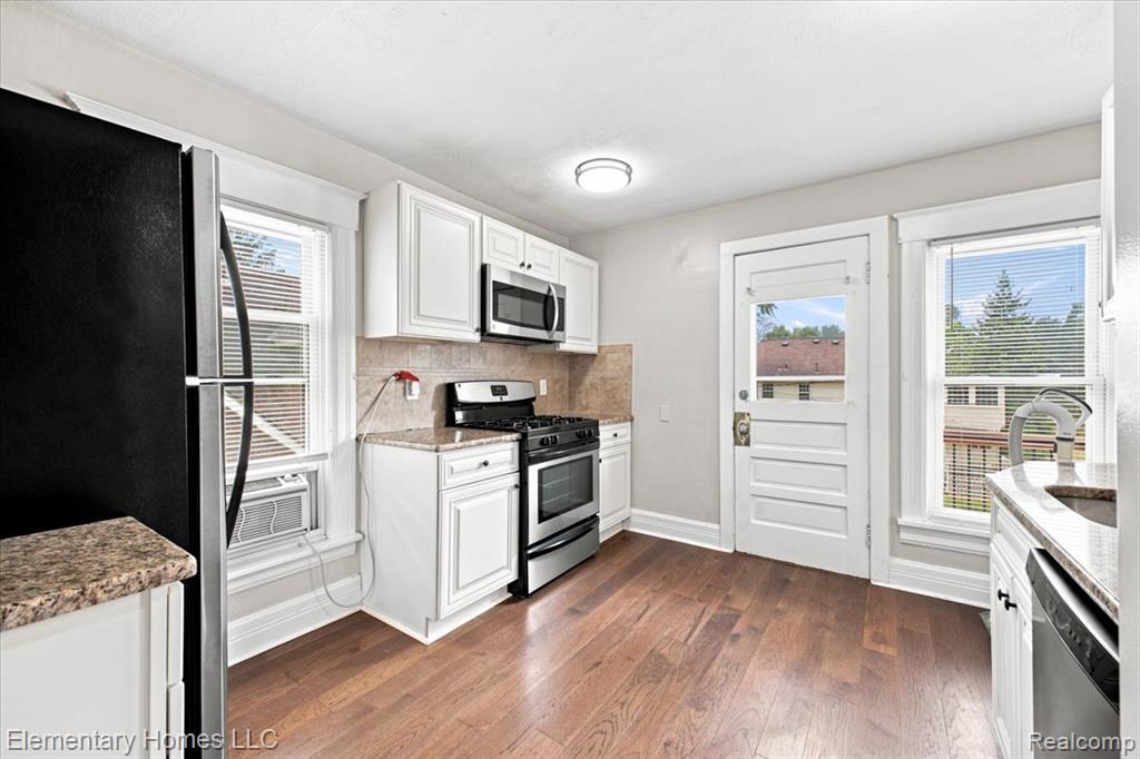 802 S LAFAYETTE Avenue, Royal Oak, MI 48067 — Photo 7