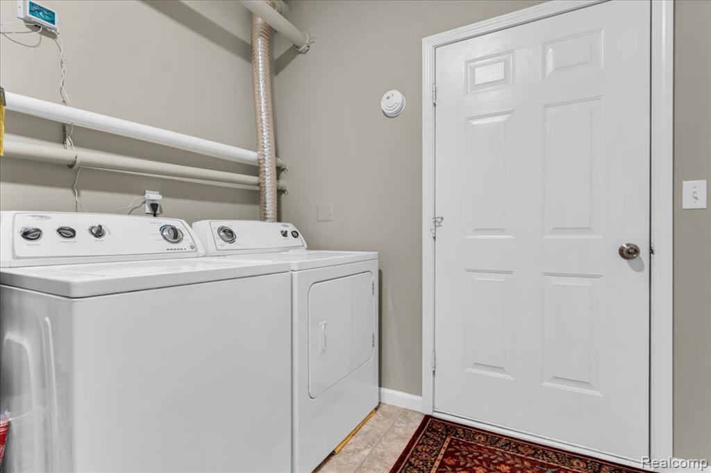610 Belmonte Drive, Waterford, MI 48328 — Photo 22