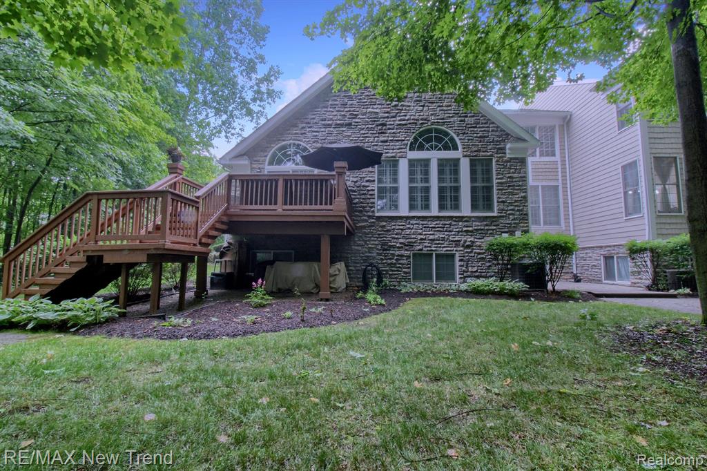 49698 Timber Trail, Novi, MI — Photo 38
