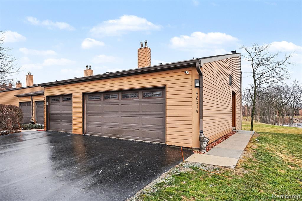 48315 Bayshore Drive, Van Buren, MI 48111 — Photo 31