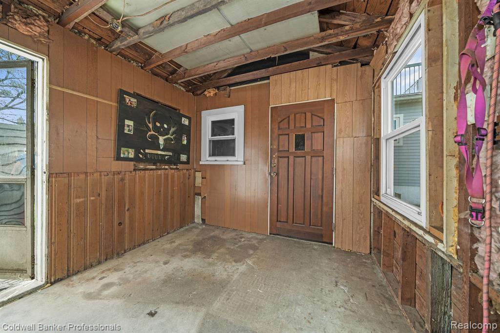 474 W BROCKTON Avenue, Madison Heights, MI 48071 — Photo 18
