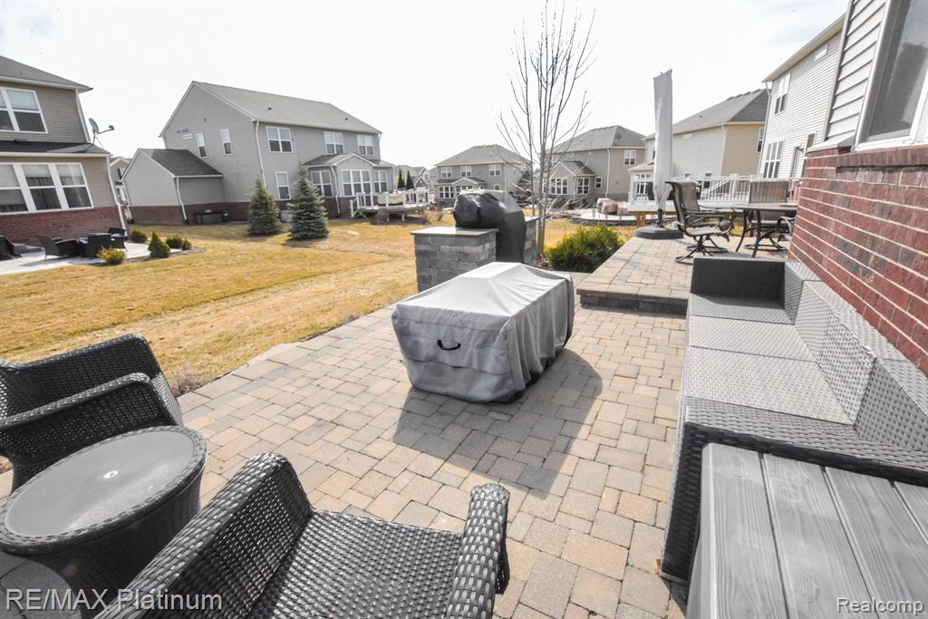 29914 BRAEBURN, New Hudson, MI 48165 — Photo 8