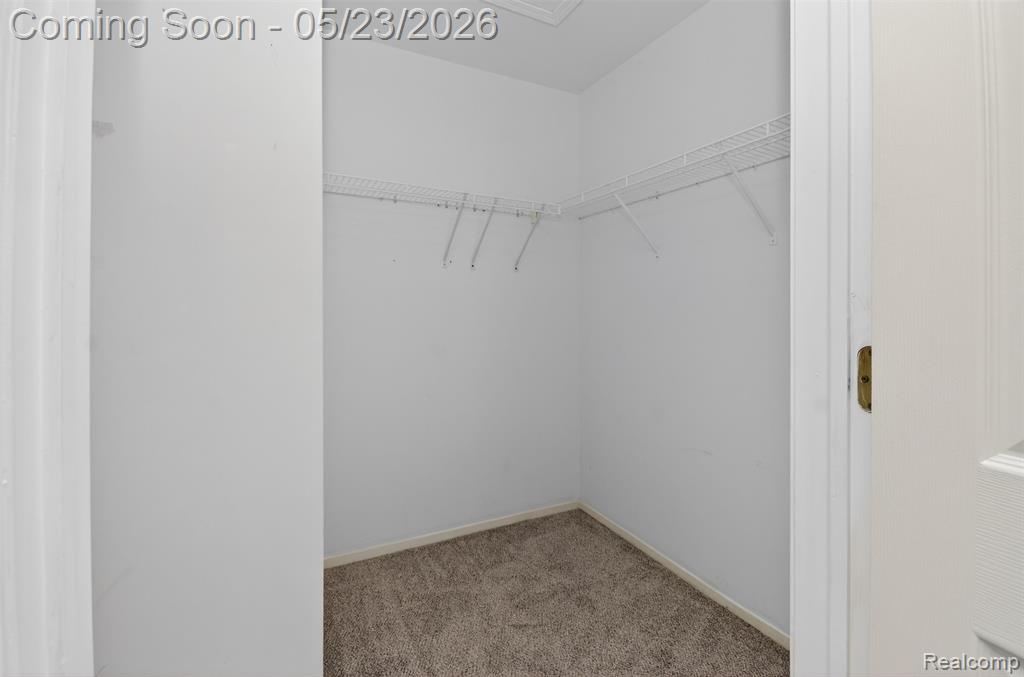 70 Pine Tree Ridge Drive, 2, Waterford, MI 48327 — Photo 18