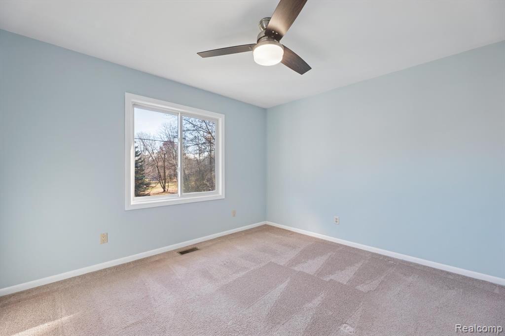 18777 Martinsville Road, Belleville, MI 48111 — Photo 17