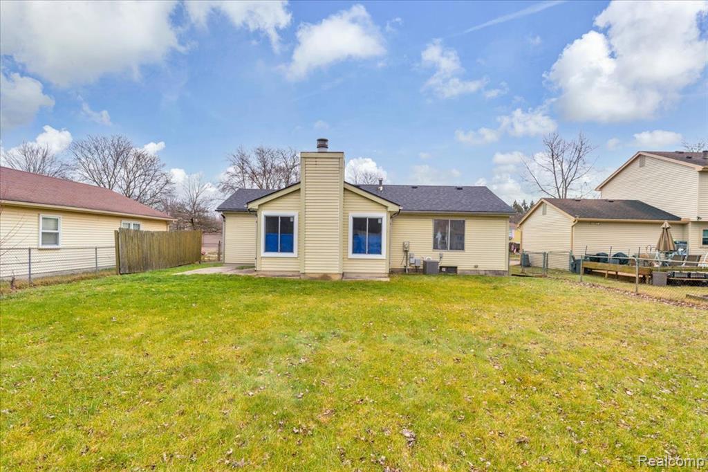 1402 Heritage Drive, Canton, MI 48188 — Photo 23