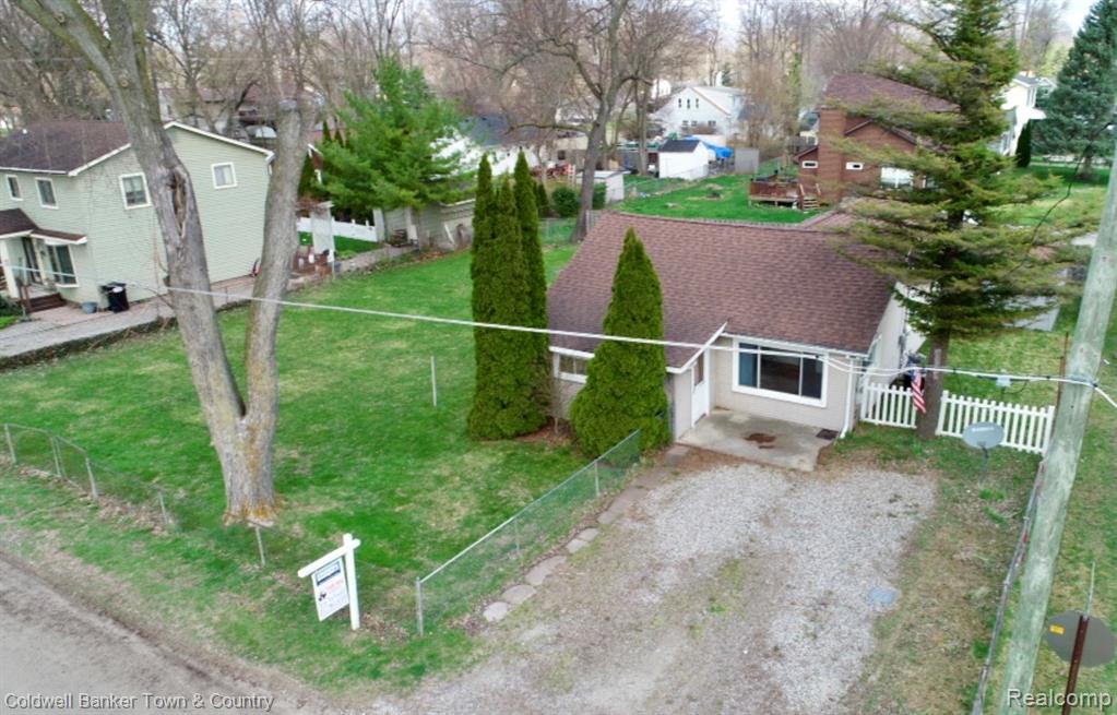 11720 Todds Lane, Whitmore Lake, MI 48189 — Photo 2