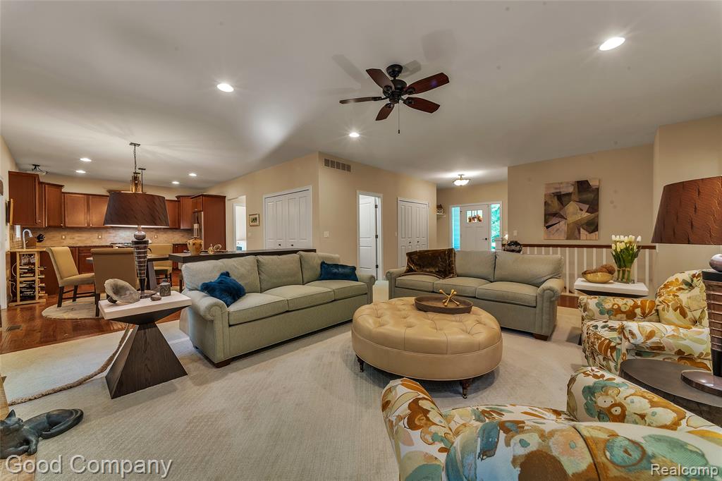 8726 Sunrise Mist Drive, Pinckney, MI 48169 — Photo 10